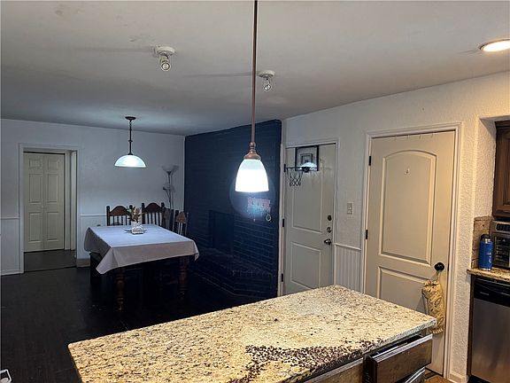 3rd image of 112 Driftwood Dr