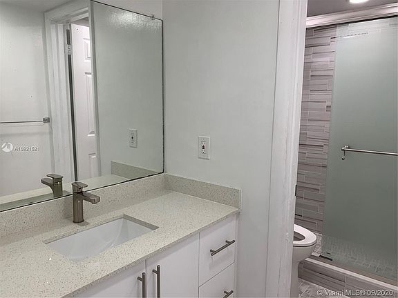 4th image of 2520 NW 13th St APT 204B
