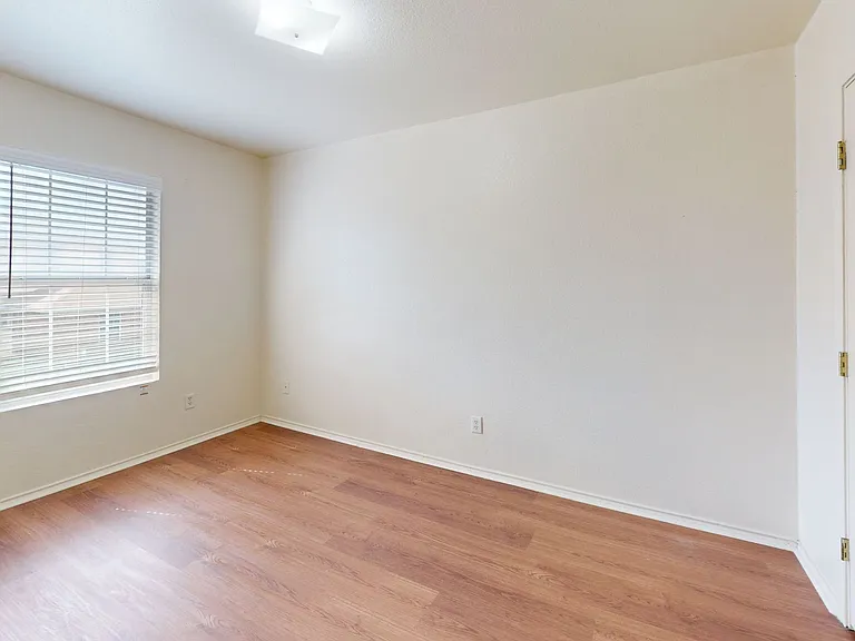 4302 Jeff Scott Dr — Photo 8