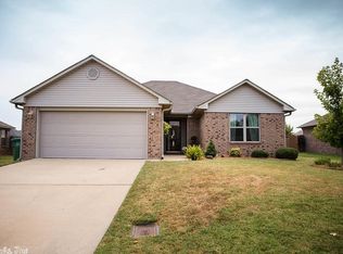 1670 Duke St, Conway, AR 72032