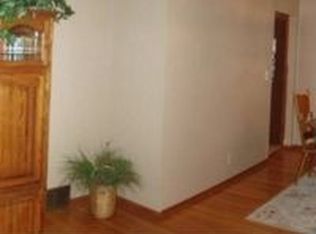 639 W 8th St, Belvidere, IL 61008