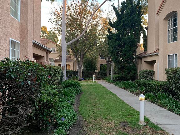 2nd image of 1250 Jamaica Ln