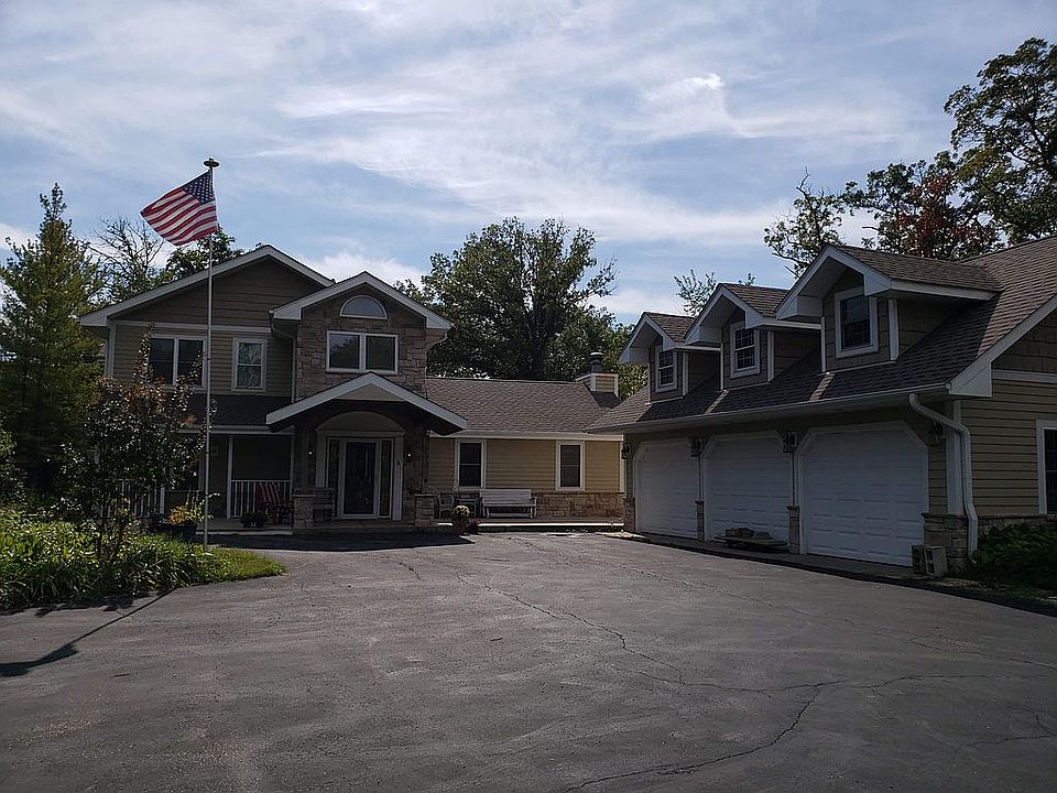 1st image of 2445 Duffy Ln