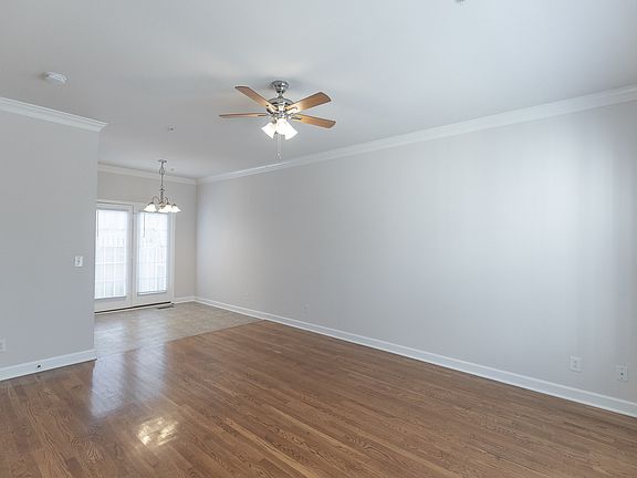 4th image of 3012 New Port Valley Cir #L3