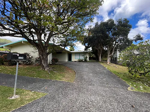 1139 Lunaanela St Photo 1