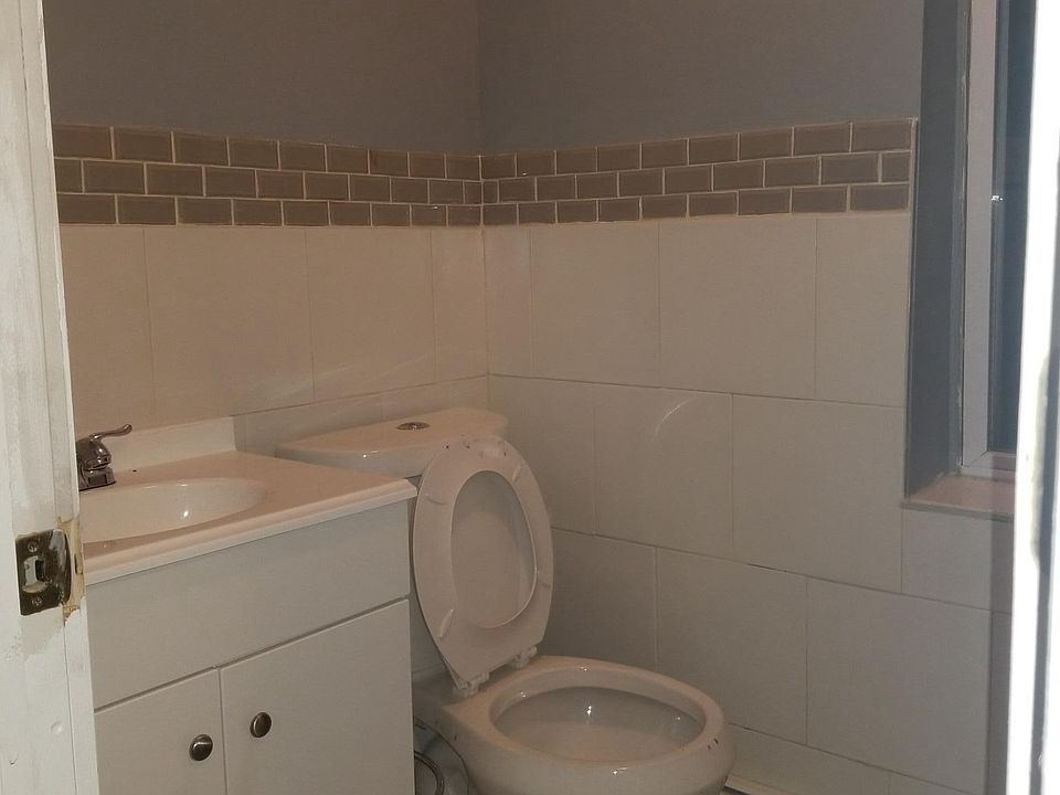 2nd image of 4111 Murdock Ave