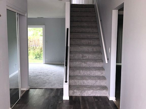 5th image of 1052 Groton Ct #1052