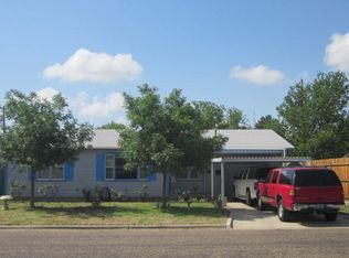 1909 W 17th St, Plainview, TX 79072