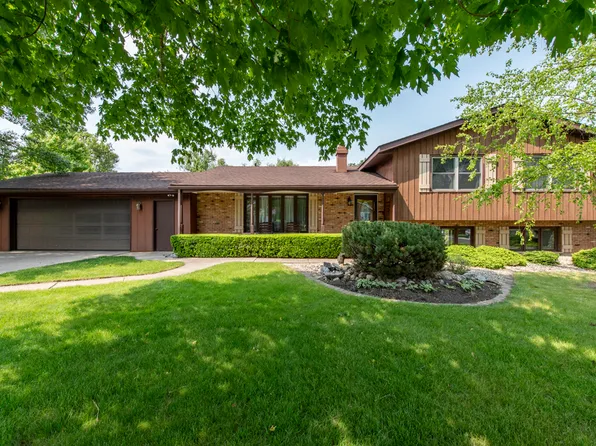 3030 Wall Ave, Waukegan, IL 60087