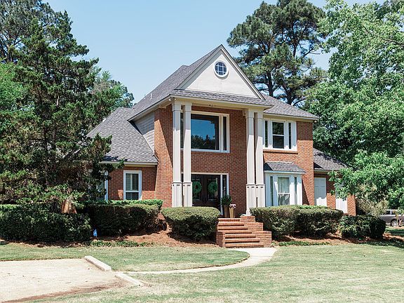 2nd image of 4434 Ridgeway Dr