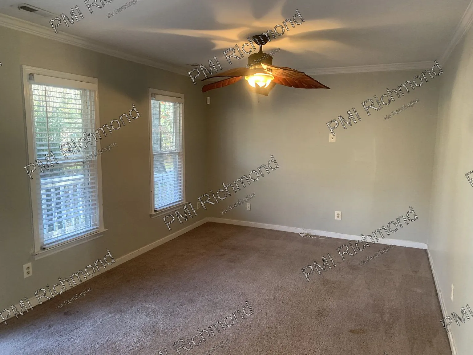 3 bed, 2.0 bath, 1100 sqft, $1,970 — Photo 3