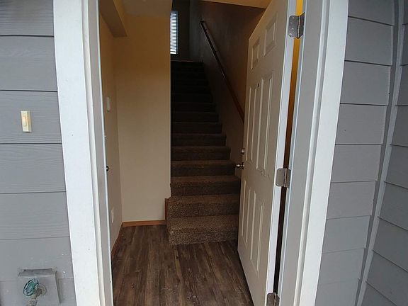 4th image of 8402 S C St #13