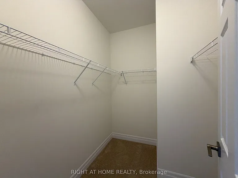 2127 Binbrook Dr — Photo 38