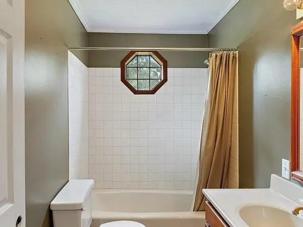 11306 Cloverleaf Dr, Denham Springs, LA 70706