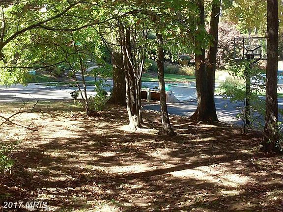 2nd image of 4919 McFarland Dr