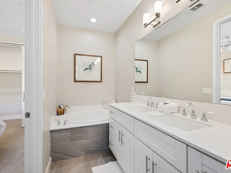 4415 Paxton Pl — Photo 12