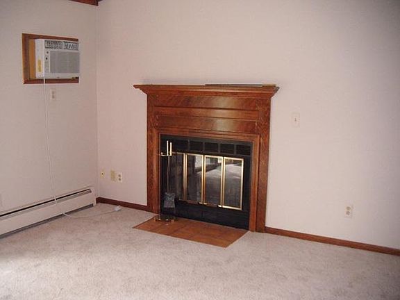 2nd image of 845 North Ave NE