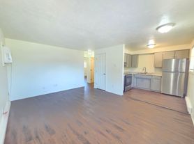 39 E Westview Ave