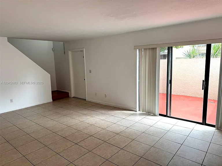 9112 SW 159th Ter #A — Photo 7