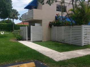 14355 SW 96th Ter, Miami, FL 33186