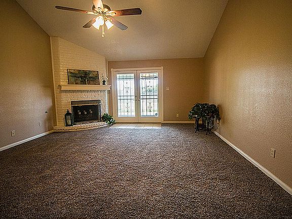 4th image of 431 Mistywood Dr