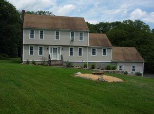 160 Old Newtown Rd, Monroe, CT 06468