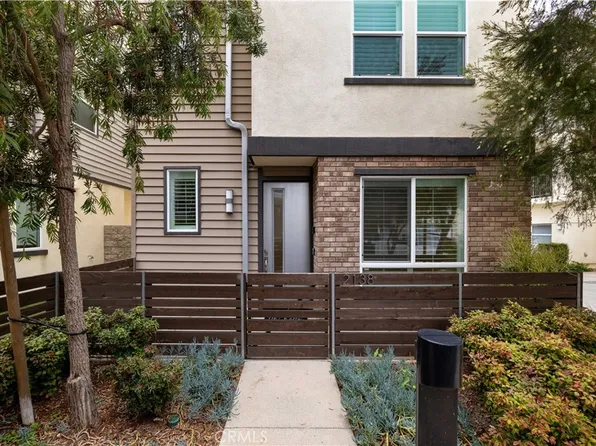 2138 Bella Ct, Costa Mesa, CA 92627