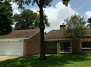 12303 Secretariat Ct, Houston, TX 77071