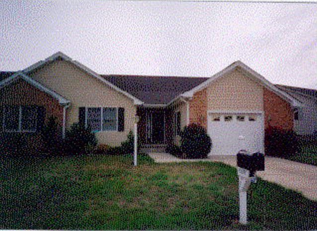 1st image of 210 Dogwood Dr