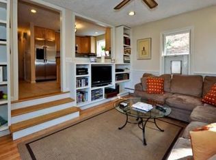 8 W Birch Rd, Norfolk, MA 02056