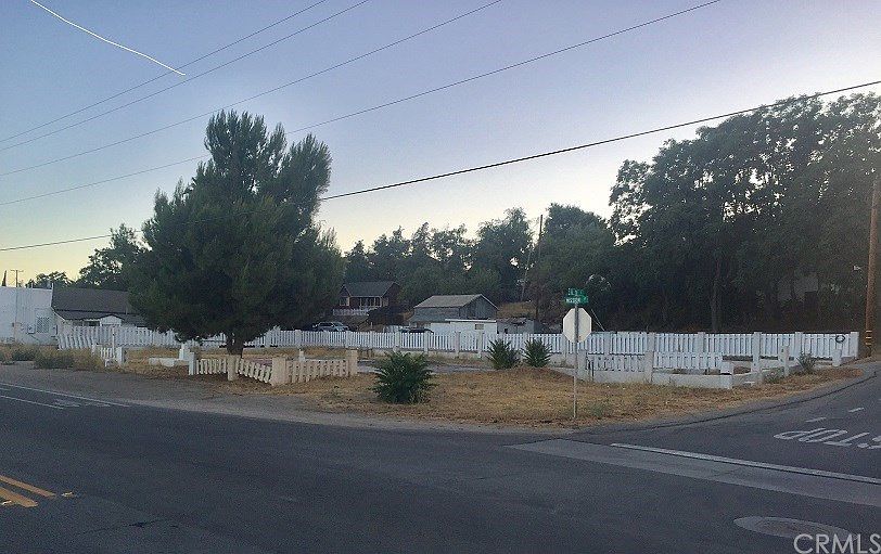 1st image of 1575 Mission St