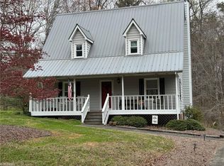 389 Georgetown Rd, Winston Salem, NC 27107