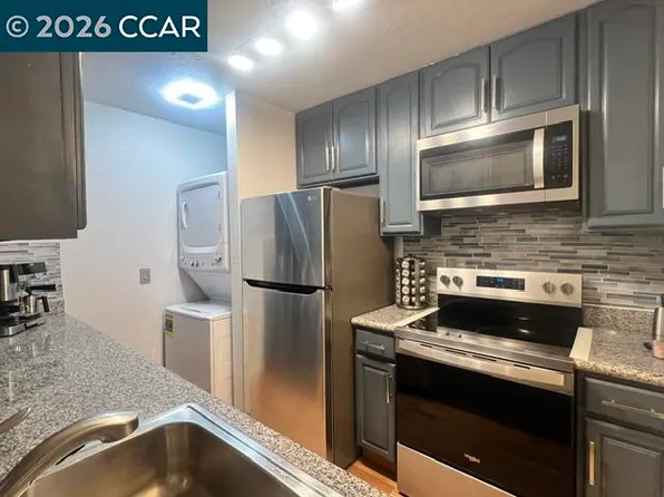 1410 Bel Air Dr APT 203, Concord, CA 94521