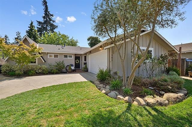 1st image of 181 Ivy Hill Way