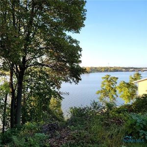 28819 E River Rd, Perrysburg, OH, 43551
