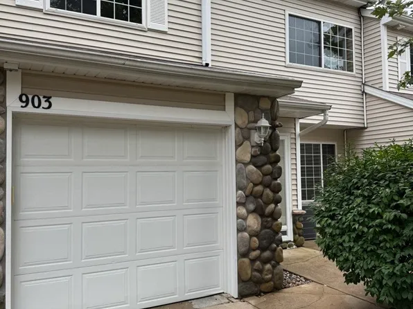 3799 Village Run Dr Unit 903, Des Moines, IA 50317