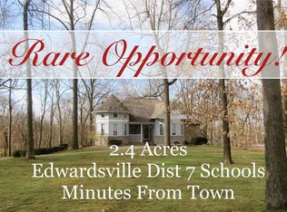 1 Hungate Ln, Maryville, IL