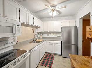 10501 Cedar Lake Rd APT 511, Minnetonka, MN 55305