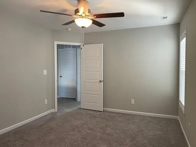229 Gretzky Pkwy — Photo 8