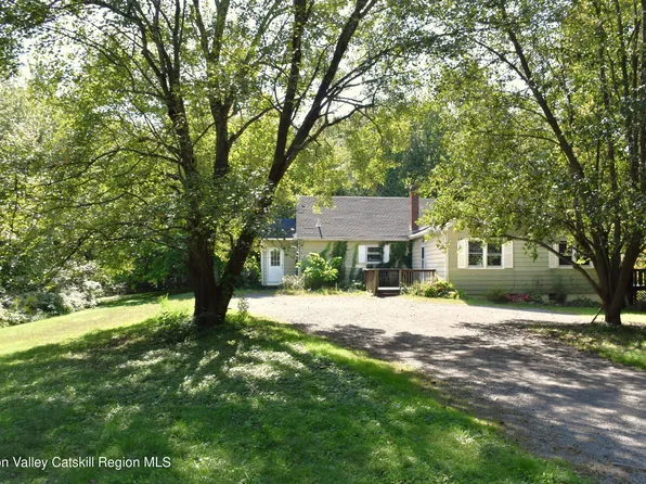 100 Brookside Road, New Paltz, NY 12561
