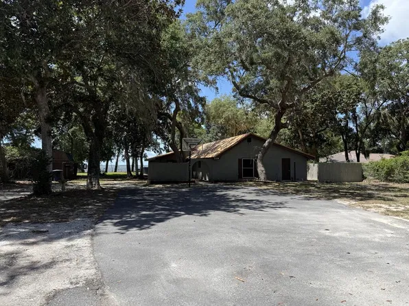 141 N Bay Shore Dr, Eastpoint, FL 32328