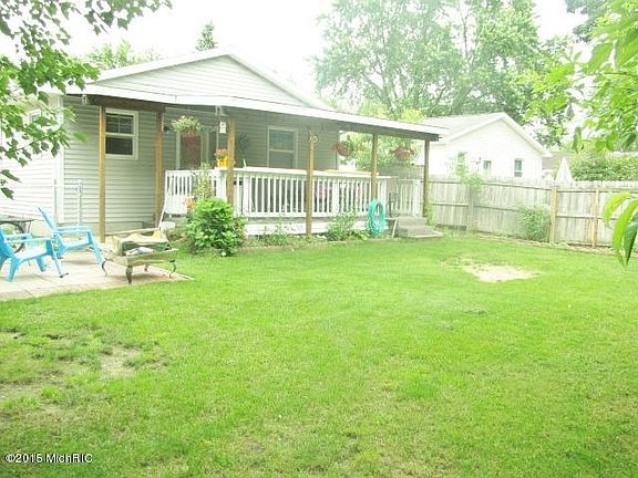 2nd image of 244 Majestic St SE