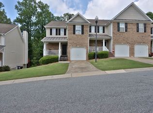 537 Fox Creek Xing, Woodstock, GA 30188