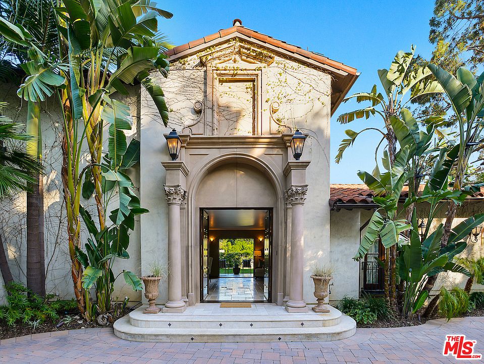1st image of 5945 Graciosa Dr