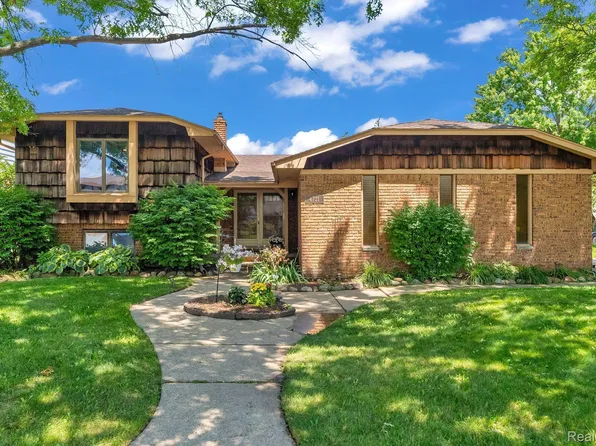 4721 Ardmore Dr, Sterling Heights, MI 48310