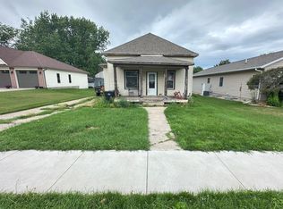 203 S 4th St, Beaver Creek, MN 56116