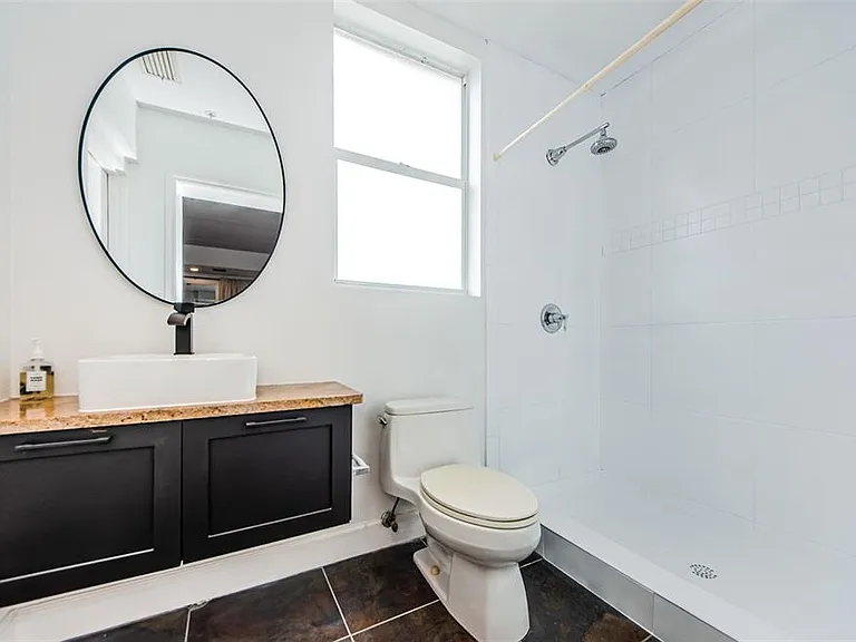 1002 Channelside Dr #3C — Photo 21