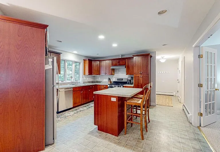 24 Mill St — Photo 9