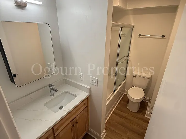 803001- MED FOUNDATION APTS — Photo 6