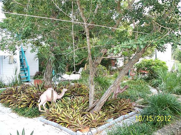 5th image of 820 Campbell Ave